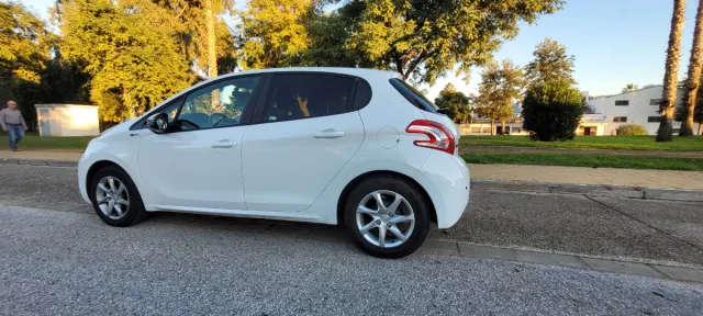 Peugeot 208 5P Style 1.2L PureTech 82CV