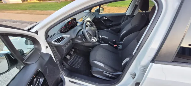 Peugeot 208 5P Style 1.2L PureTech 82CV