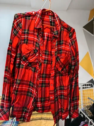 Camisa cuadros escoceses roja