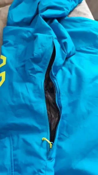 Giacca DC con cappuccio e logo