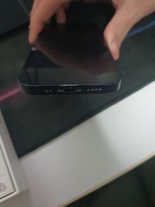 iPhone 12 mini negro con su caja original