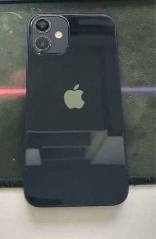 iPhone 12 mini negro con su caja original