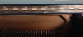 Piano Vertical Yamaha UX