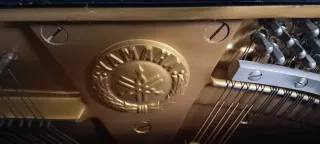 Piano Vertical Yamaha UX