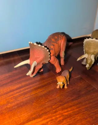 Famiglia Triceratops Dinosauri Jurassic World