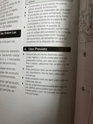 Macchina da cucire Amazon Basics 12 funzioni