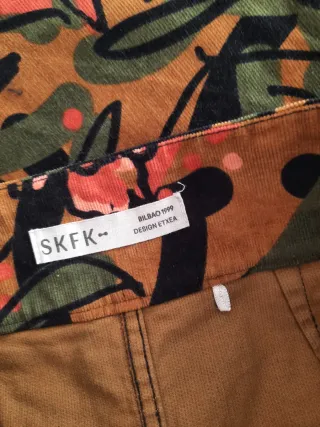 Falda SKFK estampada floral