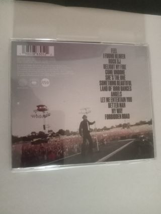 Poster autografato e cd di Robbie Williams