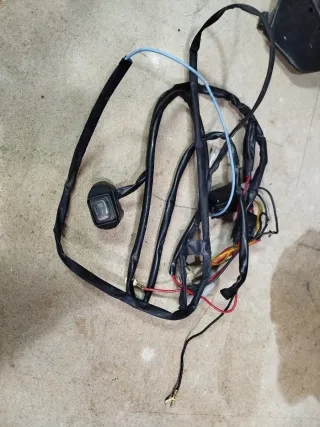 Faros Antiniebla Givi con Cableado