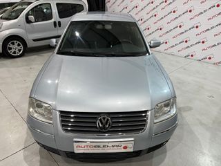 VOLKSWAGEN Passat 1.9 TDi Hline 6vel 130cv