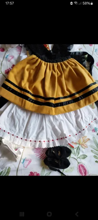 Traje Asturiana Niña 1-2 Años. Alpargatas talla 22