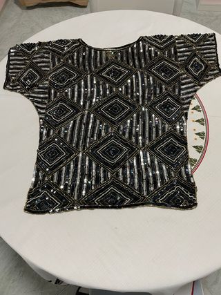 Maglietta elegante con paillettes