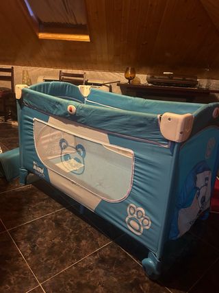 Cuna de bebé plegable azul