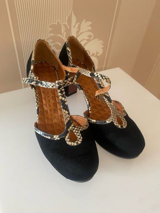 Zapatos Chie Mihara Tacón Negro Piel Serpiente