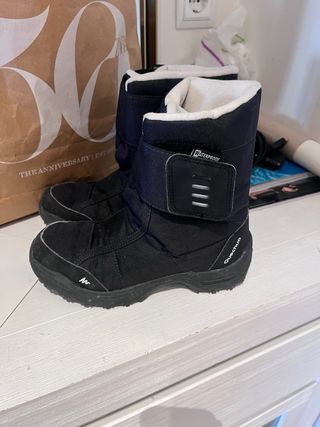 Attrezzatura da sci per bambini: Casco Atomic, occhiali, pantaloni, scarponi