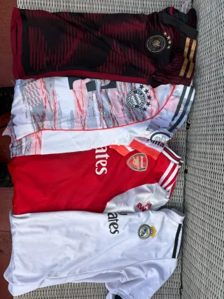 Lote de camisetas de fútbol