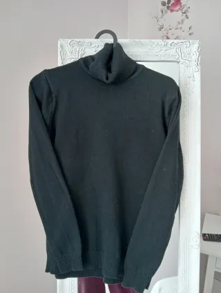 Jersey Negro Mujer Cuello Alto