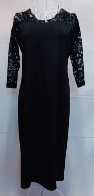 Vestido de fiesta negro con encaje