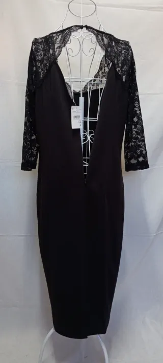 Vestido de fiesta negro con encaje