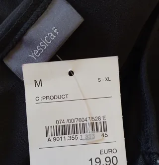 Vestido de fiesta negro con encaje