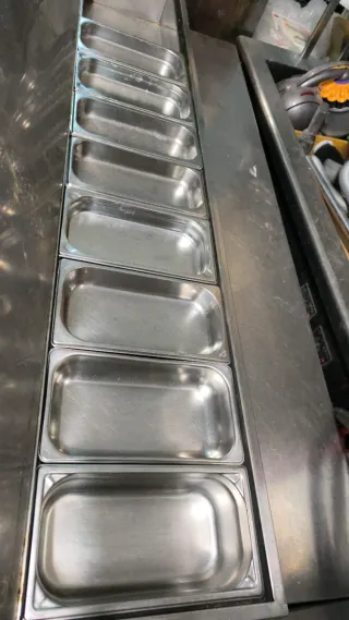 Mesa Refrigerada Preparación Ensaladas 3 Puertas