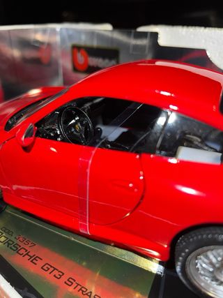 Porsche GT3 Strasse 1/18 Bburago