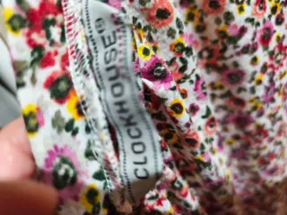 Camiseta floral mujer multicolor.