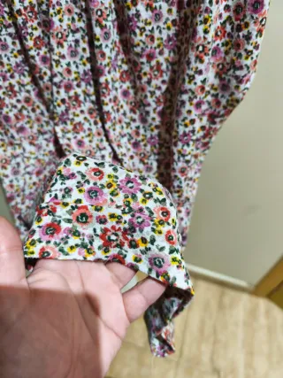 Camiseta floral mujer multicolor.