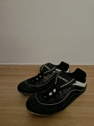 Botas de fútbol negras OG