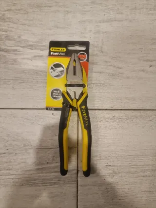 Alicate Universal Stanley FatMax 200mm