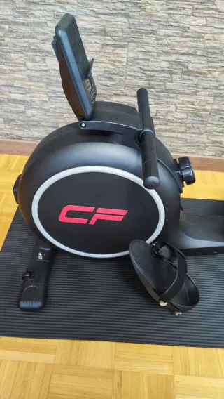 Máquina de remo CF