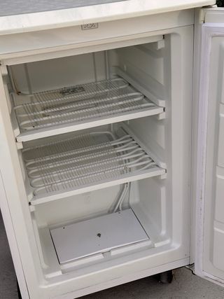 Congelador bajo Teka