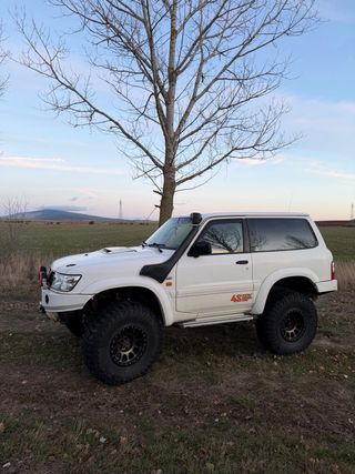 Nissan Patrol gr y61 2000