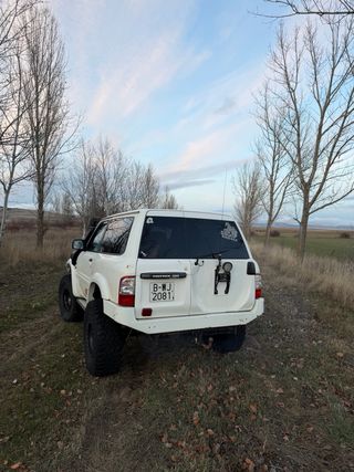 Nissan Patrol gr y61 2000