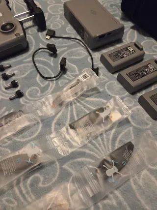 Dron DJI Mini II Combo - Gris/Blanco