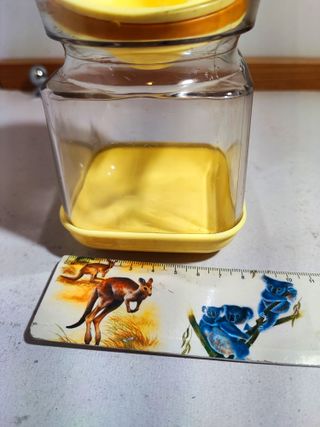 Contenitore Giallo Particolare h11cm 8cm x 8cm  Gu