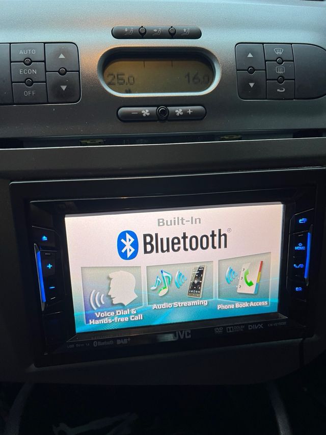 Pantalla Táctil JVC para Seat León MK2