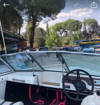 Barco de recreo Glastron la Raya