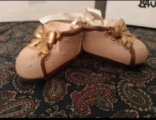 Scarpine resina bomboniera battesimo segnaposto