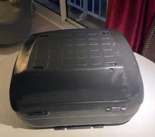 Maleta Baúl Moto Negra 39 litros.