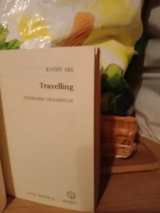 Libro travelling itinerario transexual Kathy Dee