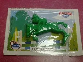 2 Gomas de borrar Danone Petit Suisse