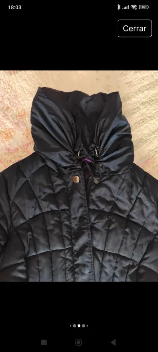 Chaqueta azul acolchada con cinturón marca MEXX