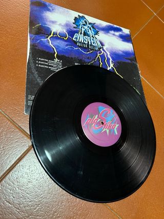 Einstein Doctor DeeJay Elektro Woman