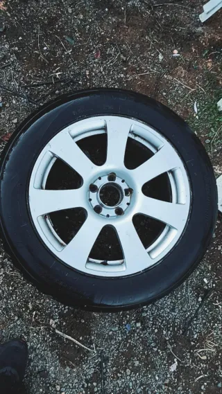 Llantas Mercedes 17