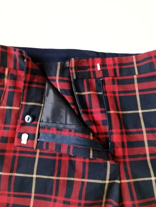 Pantalón de cuadros Zara