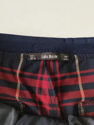 Pantalón de cuadros Zara