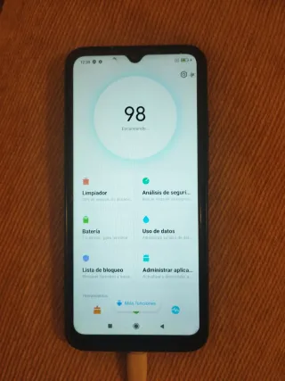 Xiaomi Redmi 9 NFC con cargador y funda