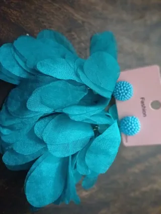 Orecchini a petalo stoffa teal