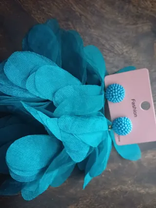 Orecchini a petalo stoffa teal